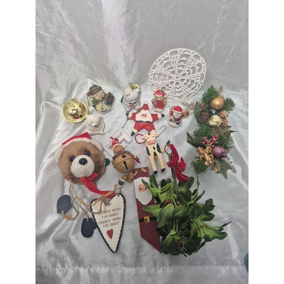 Vintage 16-pc Christmas Lot Assortment Ornaments, Faux Greenery, Mistletoe - Picture 2 of 11
